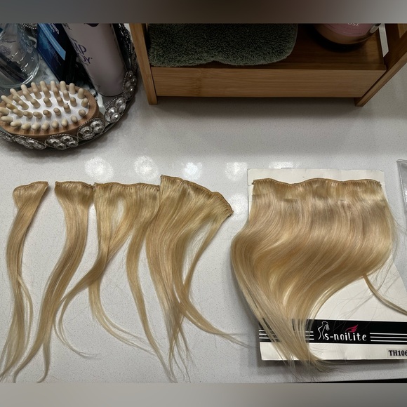 12 INCH BLEACH BLONDE CLIP IN EXTENSIONS - Picture 5 of 8